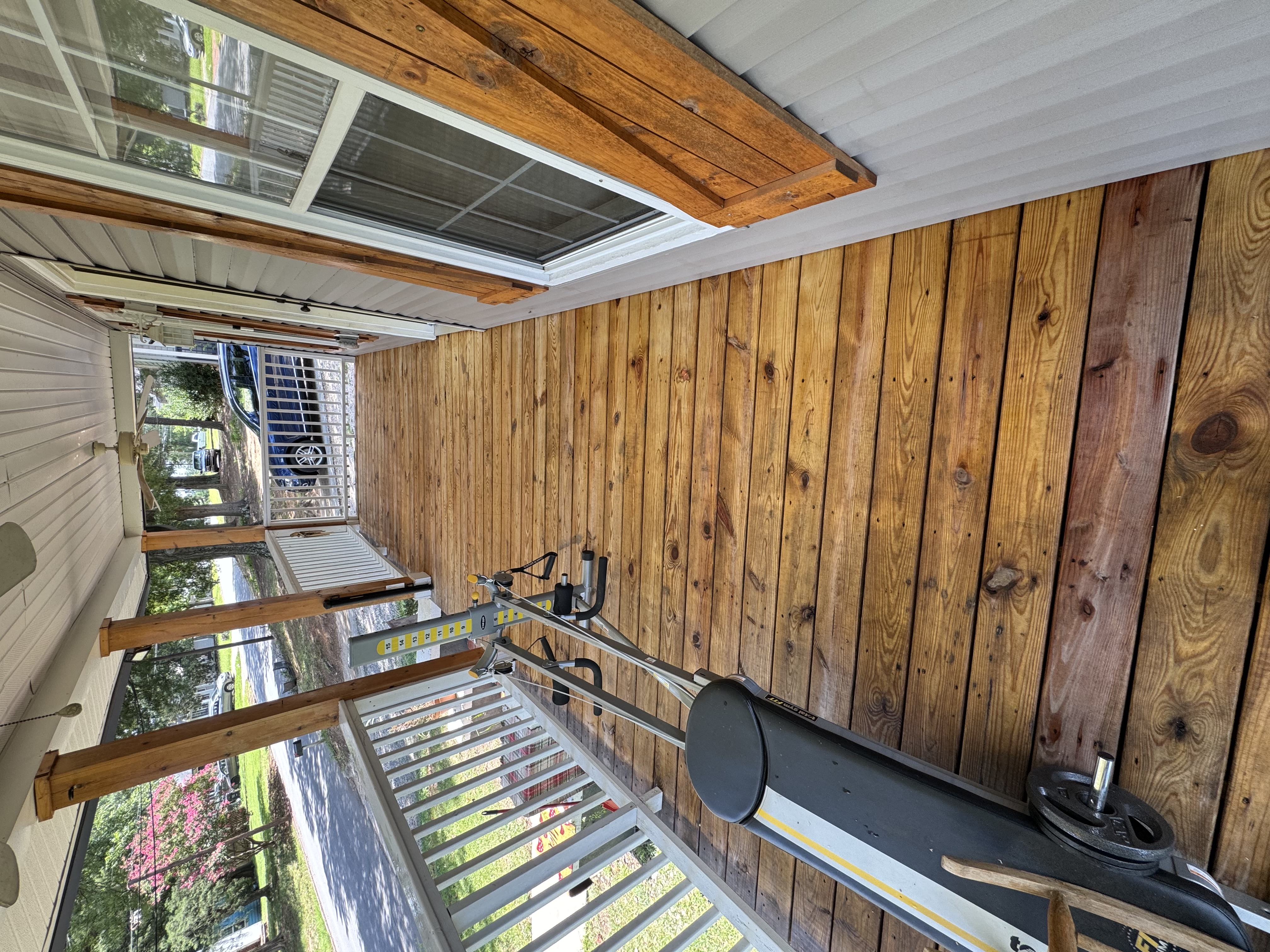 G&M Pressure Washing deck cleaning
