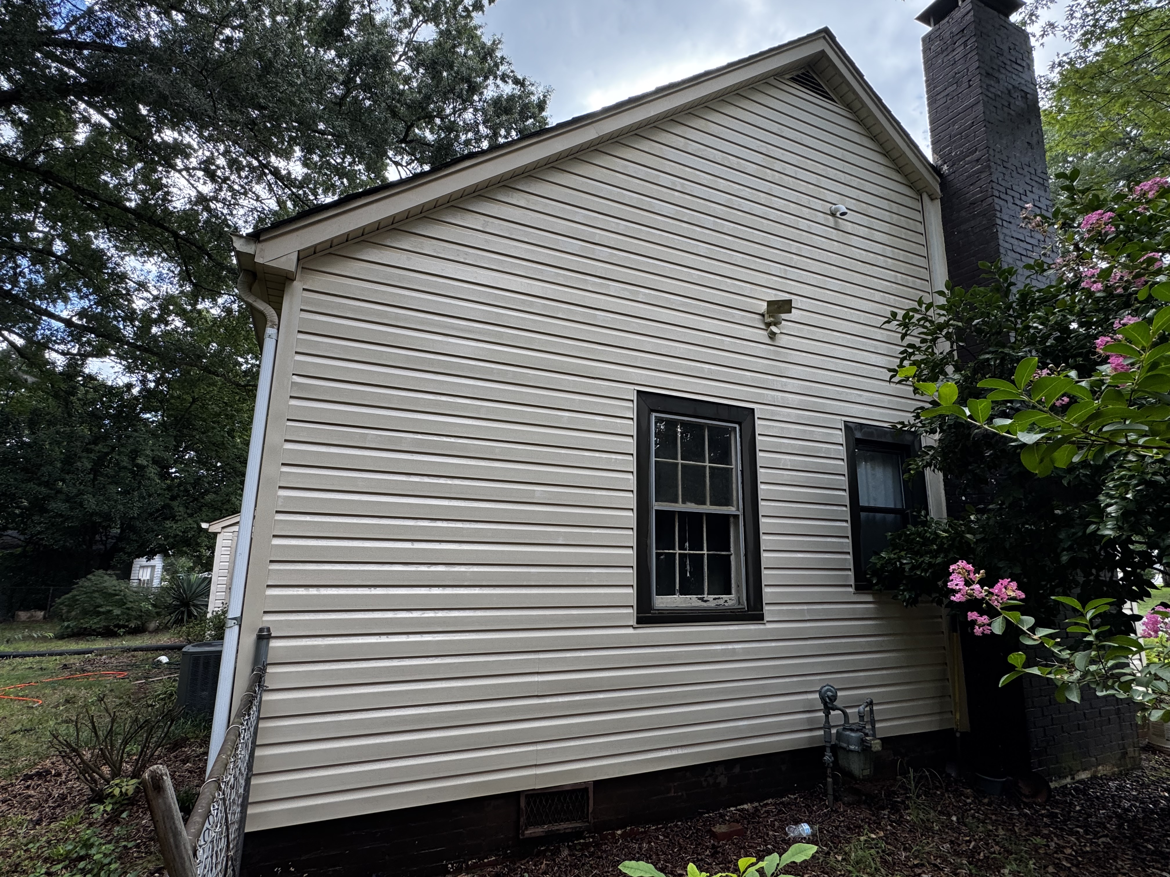 House washing after cleaning